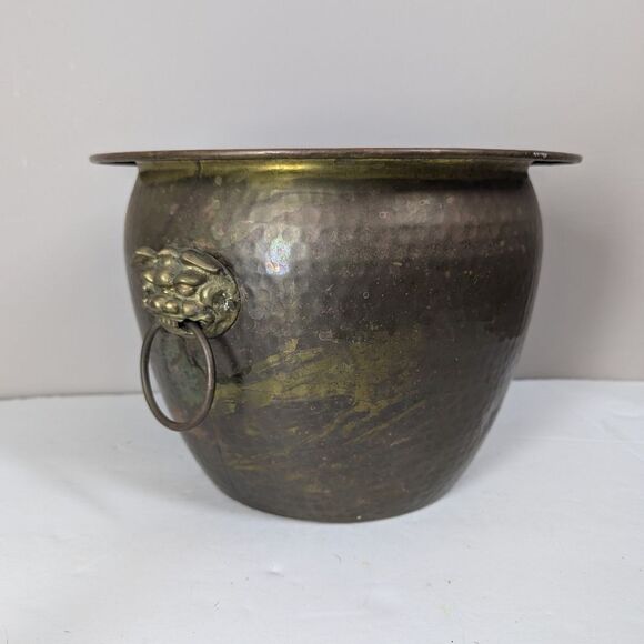 Vintage Hammered Brass Foo Dog Planter – 8½″ Tall × 12″ Wide - Picture 1 of 10